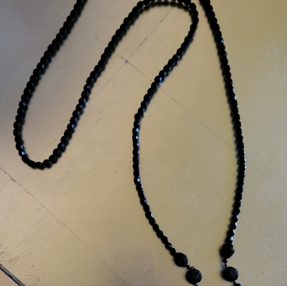 Jet bead rope with tassels.  44 inches long - Picture 2 of 4
